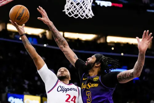 ▲洛城內戰，湖人完全被快艇打趴，還衍生一堆問題。（圖／美聯社／達志影像）