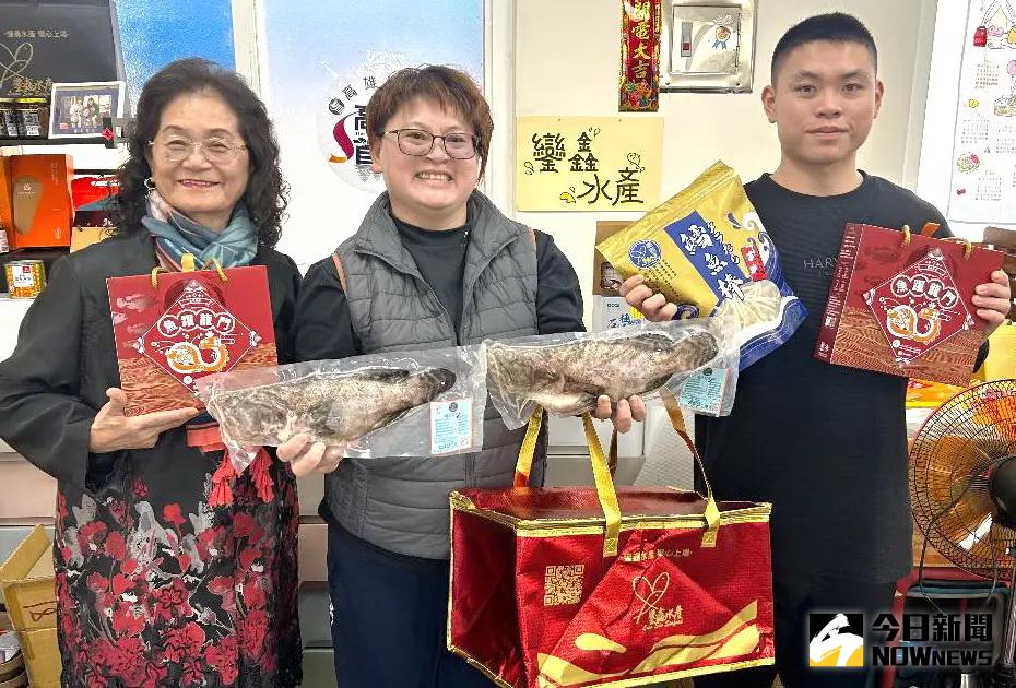 ▲高雄市政府海洋局歡迎國人春節採買年貨迎蛇年，選用高雄海味，以實際行動支持漁業。(圖／記者黃守作攝，2025.01.20)