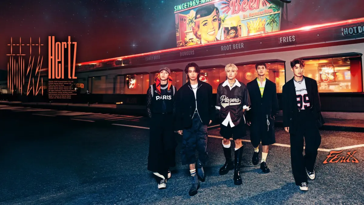 ▲《原子少年》出身的男團FEniX，最新迷你專輯名稱《赫茲》，剛巧和114年學測的國文作文題目「52赫茲鯨魚」神巧合，專輯的概念其實也跟這鯨魚有關，連主視覺都有牠出現。（圖／華納音樂提供）