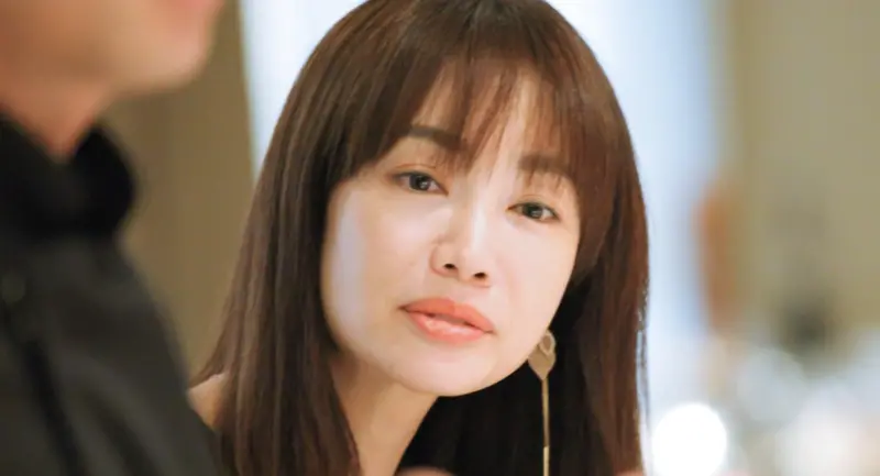 ▲蕭彤雯在地震時發文表示很驚恐，卻又為了女兒和她當下都第一時間選擇衝進房間，看看兒子的情況而感動，想不到家裡的男性包括她的丈夫、兒子和貓，都繼續熟睡，完全沒被驚醒。（圖／摘自蕭彤雯FB）