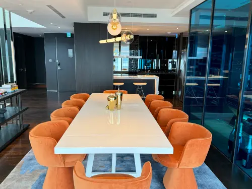 台北W飯店的總統套房內,還包含餐廳與廚房等。(圖/記者葉盛耀攝) ▲台北W飯店的總統套房內,還包含餐廳與廚房等。(圖/記者葉盛耀攝)