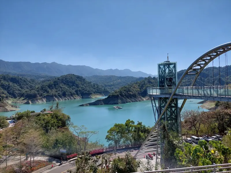 ▲21日凌晨，嘉義發生規模6.4強震，曾文水庫集水區及大壩，就在「震央範圍」，今（21）日暫停開放，進行特別檢查。（圖／翻攝畫面）