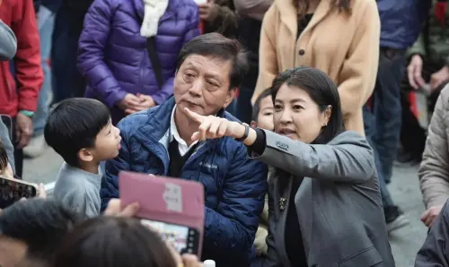 ▲許淑華成功讓昔日的「綠友友」簡賜勝回歸藍營，自己實力也更添一籌。（圖／簡賜勝競總提供，2025.01.21）