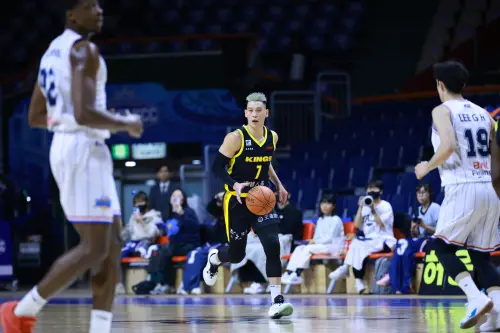 ▲林書豪因腿部不適下場休息，但新北國王球員們將士用命拿下比賽。（圖／新北國王提供）