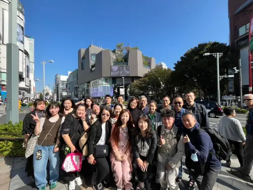 ▲百協23位會員公司代表赴日參訪HARAKADO原角商場。（圖／中華民國百貨零售企業協會提供）