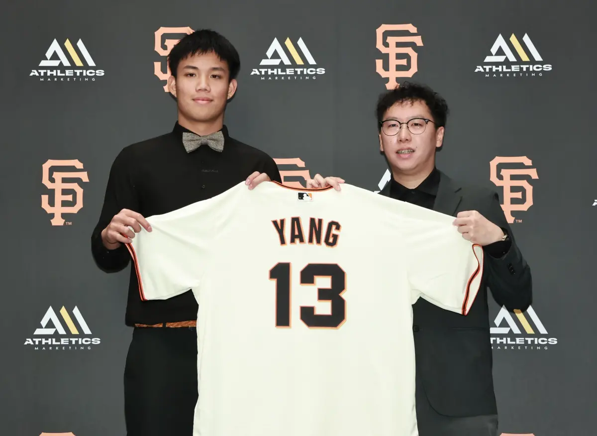▲陽念希今正式簽約美職舊金山巨人，巨人球探薛奕煌扮演重要角色，他提到陽念希最大優勢是控球與完成度，多元球種也讓他有機會成為一位優秀的先發投手（圖／記者吳翊緁攝）