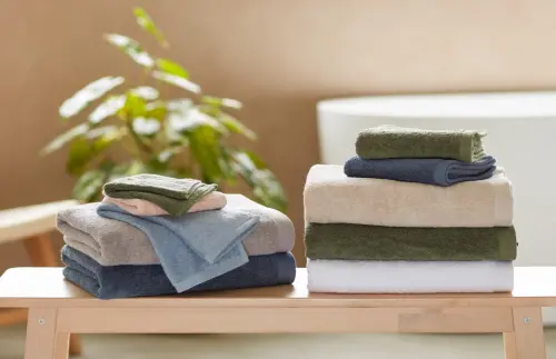 PALETTE厚型乾用毛巾系列具有一般毛巾2.75倍的高規格厚度。(圖/HOLA提供) ▲PALETTE厚型乾用毛巾系列具有一般毛巾2.75倍的高規格厚度。(圖/HOLA提供)