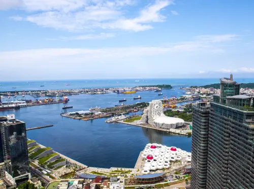 ▲高雄漢來大飯店位於高雄港景第一排具地利之便,步行10分鐘即可抵達愛河灣。(圖/漢來大飯店提供) ▲高雄漢來大飯店位於高雄港景第一排具地利之便,步行10分鐘即可抵達愛河灣。(圖/漢來大飯店提供)