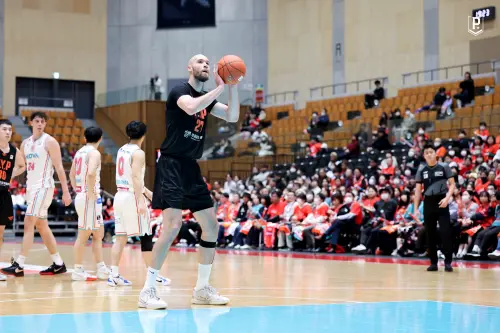 ▲攻下全場最高27分的伯朗在賽後表示，一開始讓對手進了太多三分，對方投得很順，他們三分球達到五成，當然會很難擊敗對手。（圖／桃園領航猿提供）