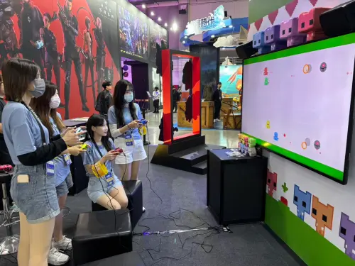 2025台北電玩展匯集30個國家、346家遊戲業者、展出超過350款遊戲。(圖/記者張志浩攝) ▲2025台北電玩展匯集30個國家、346家遊戲業者、展出超過350款遊戲。(圖/記者張志浩攝)