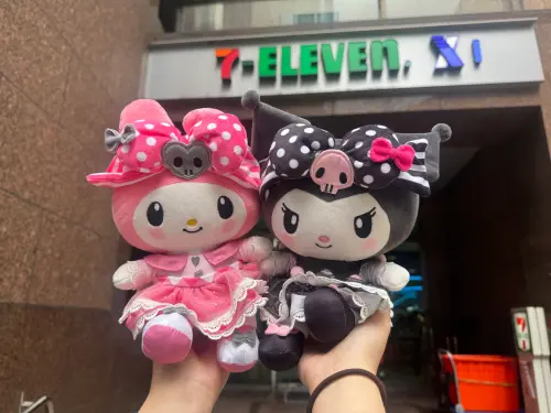 7-11美樂蒂庫洛米周邊來了！公仔冷飲杯、絨毛玩偶　199元起入手

