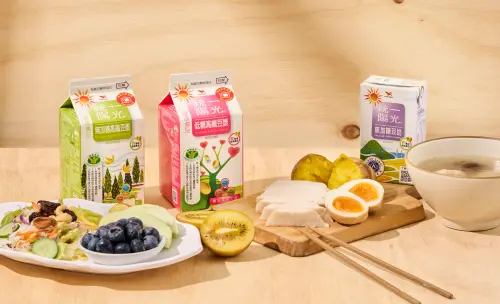 ▲醫師推薦7天菜單搭配，幫助民眾年後找回健康飲食。（圖／NOWnews攝）