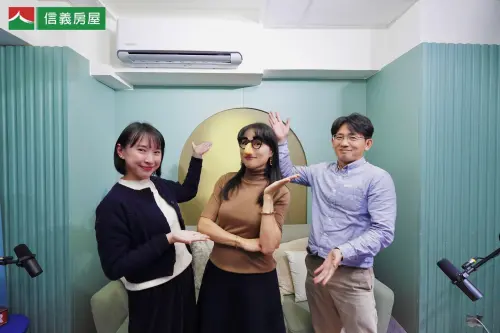 ▲宅女小紅（中）分享2年前的裝修經驗，她最後悔的就是家中安裝了大量插座。（圖／信義房屋提供）