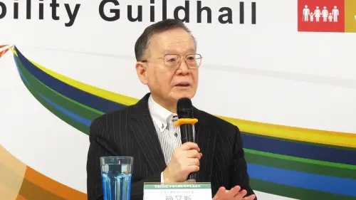 ▲TAISE董事長簡又新說明，TAISE連續14年執行民意調查，近年隨著暖化、暴雨等極端氣候災害日漸頻繁，民眾對於氣候和能源議題逐漸「有感」。（圖／台灣永續能源研究基金會提供）