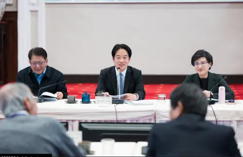 ▲委員會委員自砍預算，賴清德聽聞後則笑稱，「共體時艱」。（圖／總統府提供）