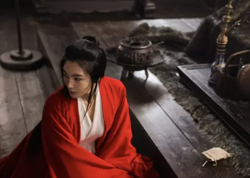 ▲張雨綺主演的《笑傲江湖》是今年春節會在全台戲院上映的賀歲武俠片，情節卻不會比徐克監製的舊版更忠於金庸原著。（圖／摘自IG）