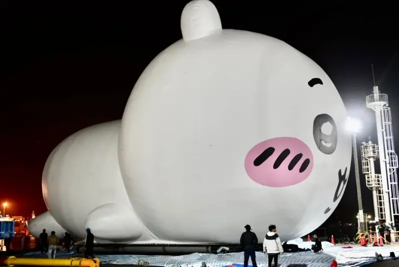 ▲2025高雄燈會「2024 Kaohsiung Wonderland 高雄冬日遊樂園」25日將正式登場。（圖／麥特小蟲提供）