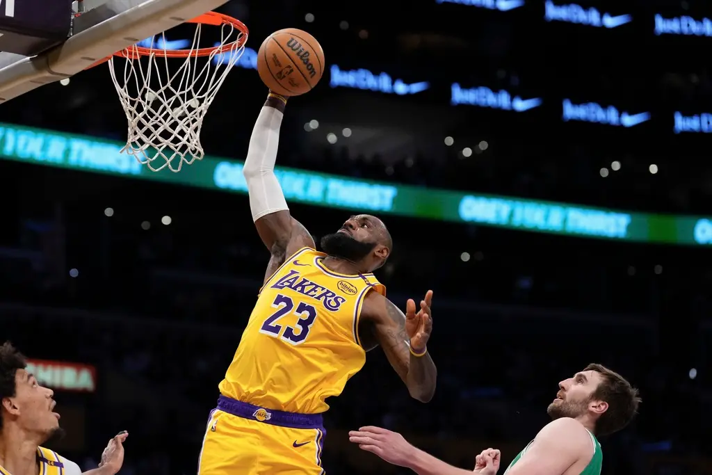 NBA/湖人117:96主場打爆塞爾提克!LeBron James攻下20分14籃板 | NBA | 運動 | NOWnews今日新聞