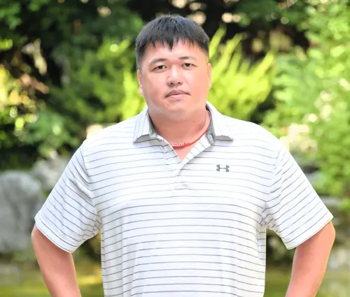 彰化縣溪湖國中教練尤世銘,用22年的堅持與熱忱,帶領球隊再次打進JHBL八強。(圖/尤世銘提供) ▲彰化縣溪湖國中教練蛇年的心願是期許溪湖猛虎能夠突破自我,打進甲級四強,為偏鄉學校爭光。(圖/尤世銘提供)