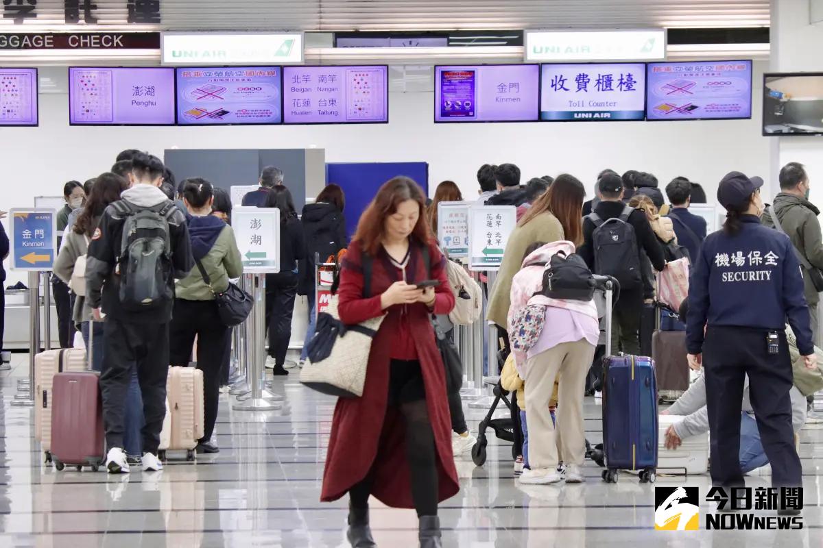 ▲交通部民用航空局根據國籍業者機隊引進情況，及IATA、ACI等組織對各國機場復甦情況的評估，推估今年國內國際線運量應可恢復至疫情前水準。。（圖／記者李政龍攝）