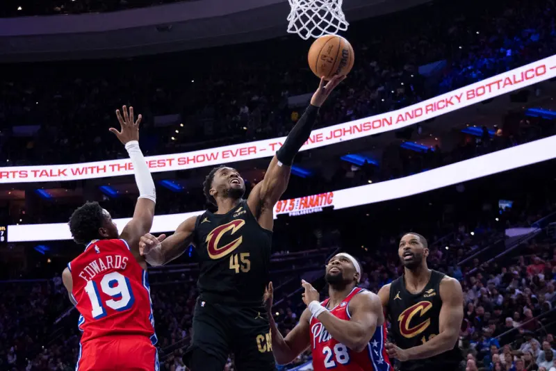 ▲費城76人在主場以132：129擊敗東區戰績龍頭克里夫蘭騎士隊，終結7連敗，同時送給對手本季第二次連敗。（圖／美聯社／達志影像）