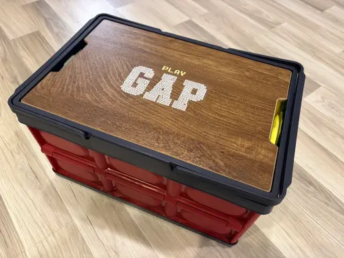 ▲GAP單筆消費滿3888元，贈多功能繽紛收納箱一個。（圖／記者徐銘穗攝）