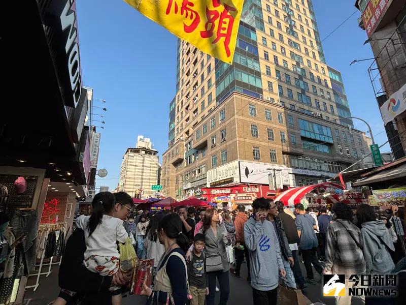 ▲小年夜成為國定假日，勞動部提醒出勤和工資加給需要依規定辦理。（圖／記者金武鳳攝，2025.1.25)  