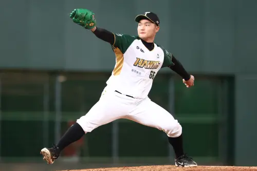 ▲陳柏清開季先發狀態不佳，已被調往牛棚支援。（圖／台鋼雄鷹提供）