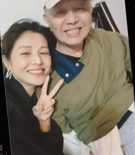▲林葉亭(左)過年前和爸爸天人永隔。(圖/林葉亭臉書) ▲林葉亭(左)過年前和爸爸天人永隔。(圖/林葉亭臉書)