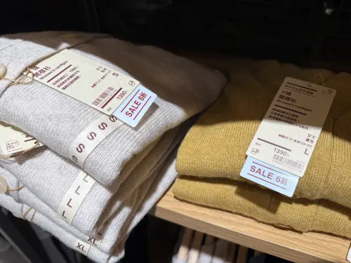 ▲MUJI不少羊毛衣服也都在優惠範圍，最便宜打到6折。（圖／記者蕭涵云攝）