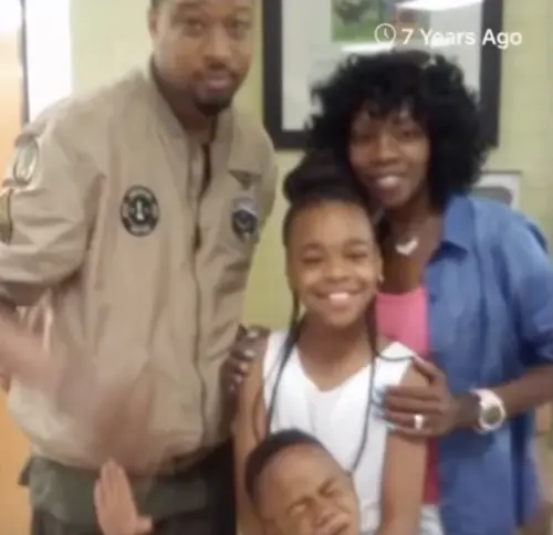 ▲DJ Unk（左一）的妻子雪琪塔（右一）發布昔日的全家合照，悼念已逝的丈夫，令人格外感傷。（圖／摘自IG）