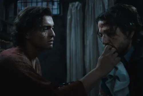 ▲《蜘蛛女之吻》描述政治犯和男同志在獄中的奇妙關係轉變。（圖／摘自IMDb）