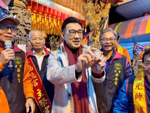 曝綠營操縱藍營台中市長民調　李艷秋：結果會像抖動紅繩hold不住