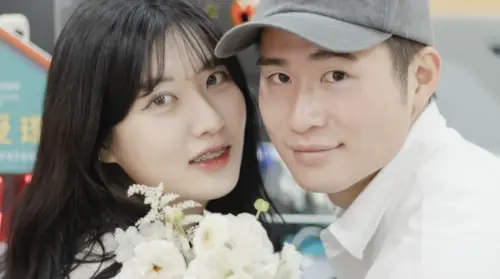 宋嘉翔、一粒胞姊結婚了!「甜曬愛的證據」畫面閃爆:I say yes