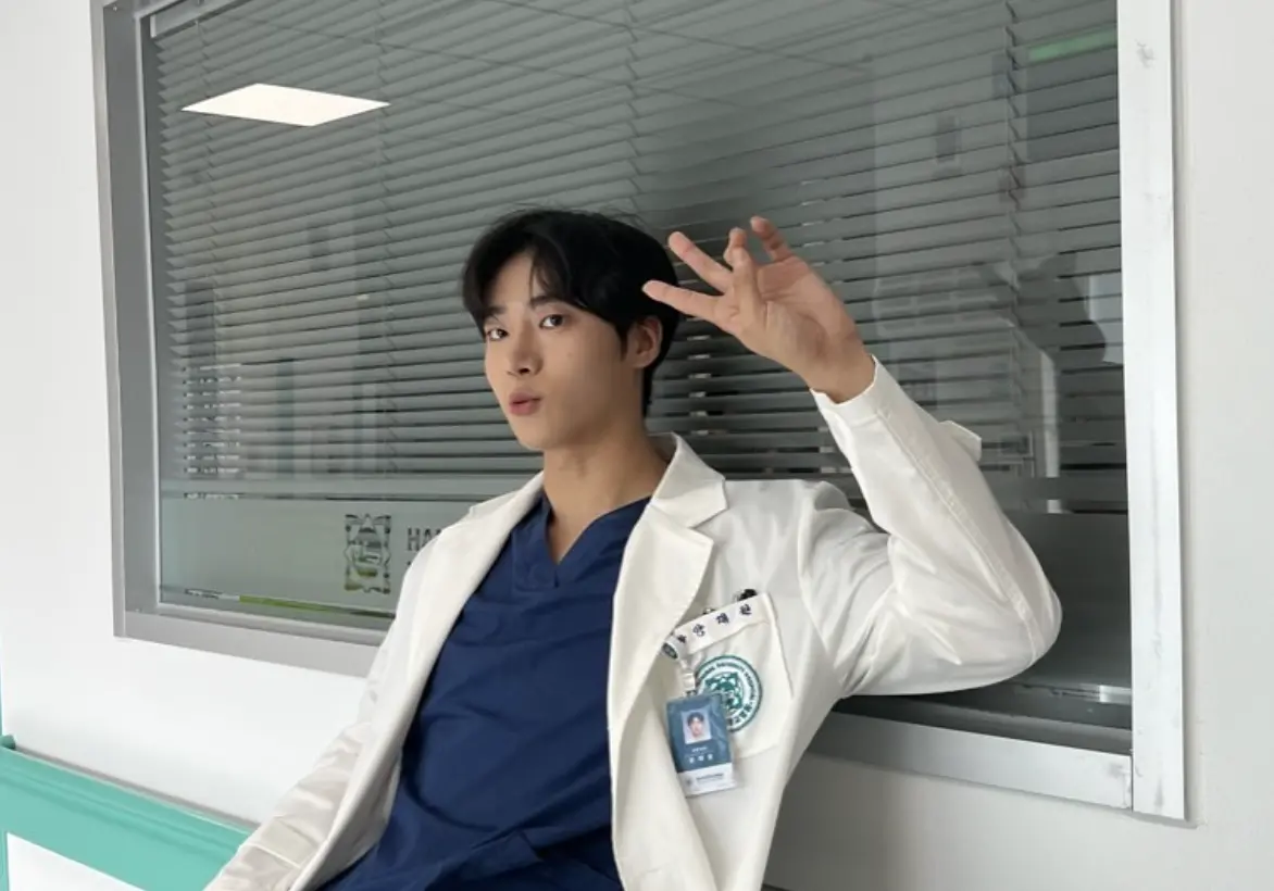 ▲在《外傷重症中心》中一直被叫「肛門」的秋英宇才25歲，被看好能成為韓國新一代頂流男星。（圖／翻攝自秋英宇IG）