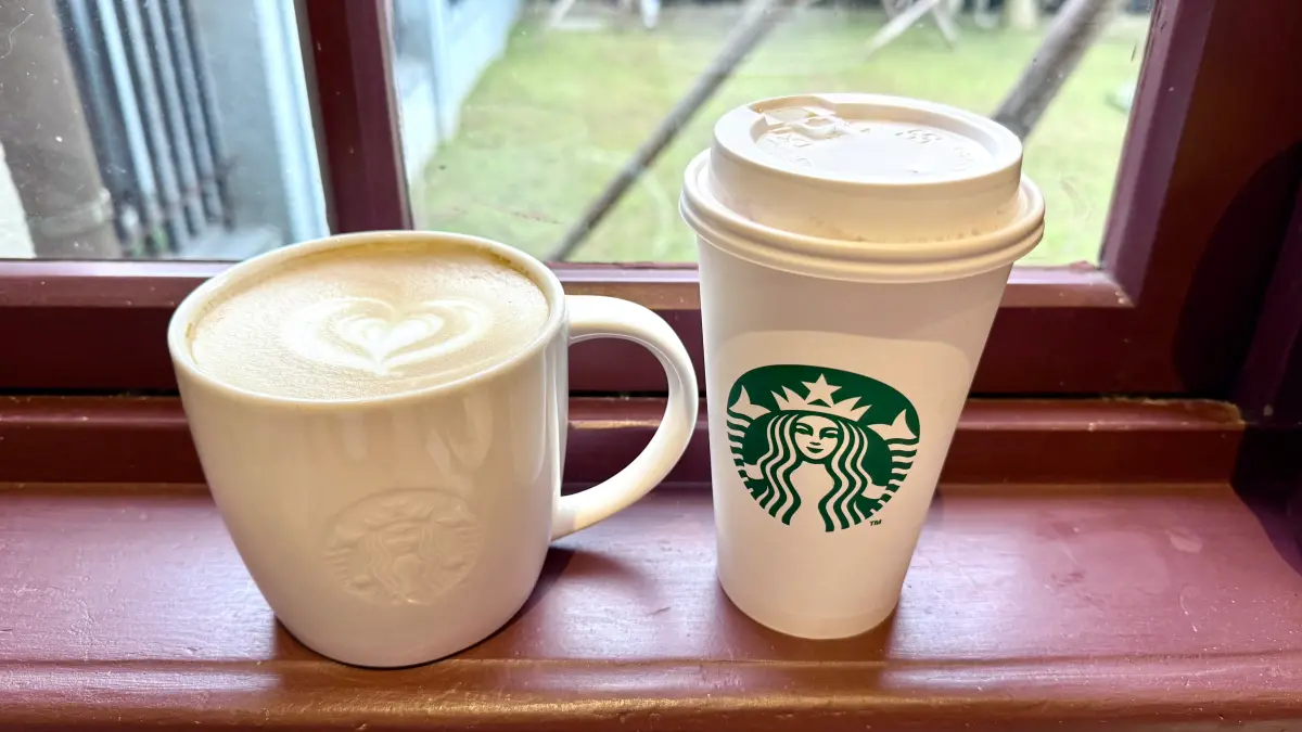 ▲大年初四北返收假或把握時間出遊，一次整理「星巴克買一送一有星冰樂」開工咖啡優惠，美式55元、那堤68、星冰樂58元。cama café二月雙冠莊園精品「單杯現折10元」、任選「2杯88折」。（圖／記者蕭涵云攝）