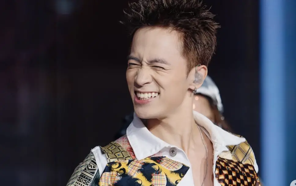 ▲社群平台洗腦神曲「肯恰那」不是韓文歌，原唱是越南饒舌歌手7dnight的歌曲〈Không Sao Cả〉。（圖／翻攝自37s.7dnight IG）