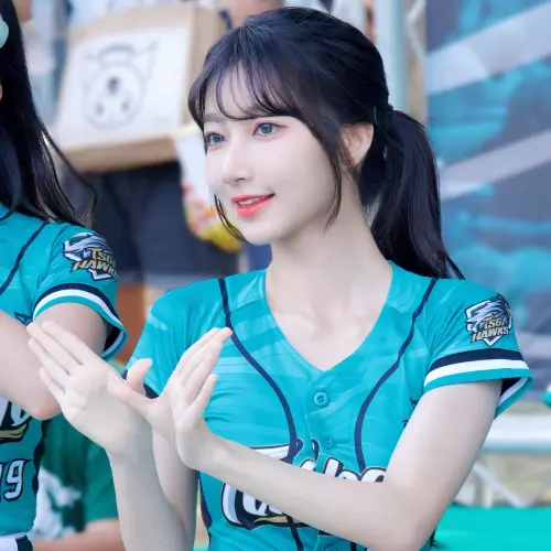 ▲▼早在去年5月左右，日本媒體已經察覺新颳起的一粒旋風，特地以她為題撰文報導。（圖／一粒IG）