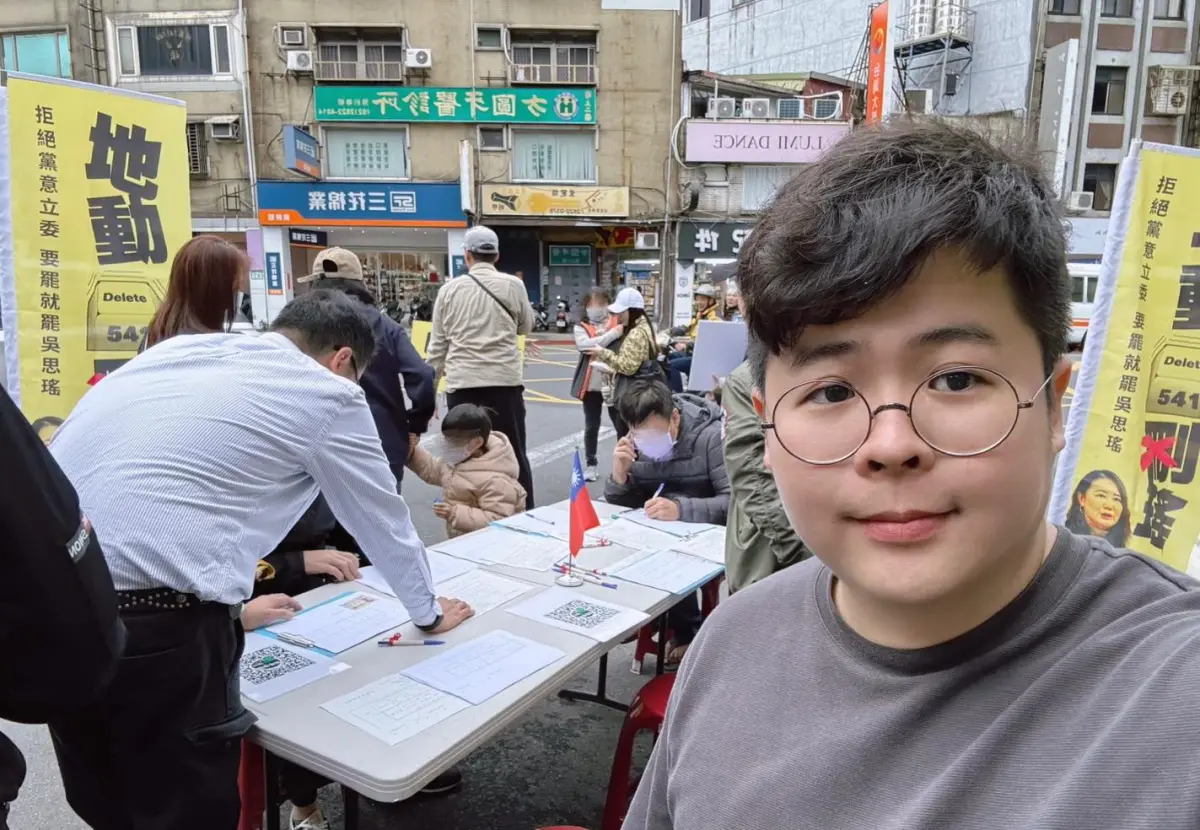 ▲國民黨青年部前主任陳冠安直呼，這兩天的連署人出現許多年輕面孔。（圖／陳冠安臉書）