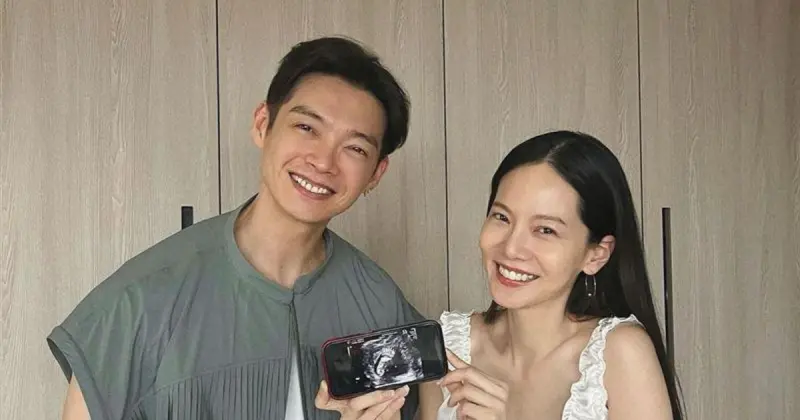 ▲藝人曾之喬（右）與辰亦儒（左）於2020年宣佈結婚，並在去年宣佈懷孕，她在昨（20）日公開和寶寶的溫馨合照，照片中，曾之喬滿充滿愛的看著兒子，小寶貝身穿條紋包屁衣，四肢肉嘟嘟，模樣相當惹人喜愛。（圖／翻攝自曾之喬IG）
