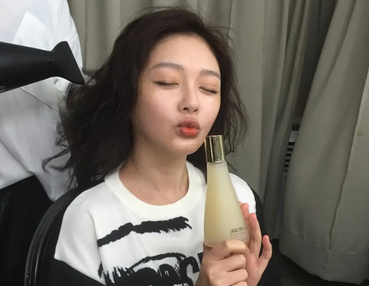 ▲女星大S徐熙媛今（3）日被妹妹小S證實，因為在日本的流感併發肺炎猝逝，震撼演藝圈。（圖/IG@大S）