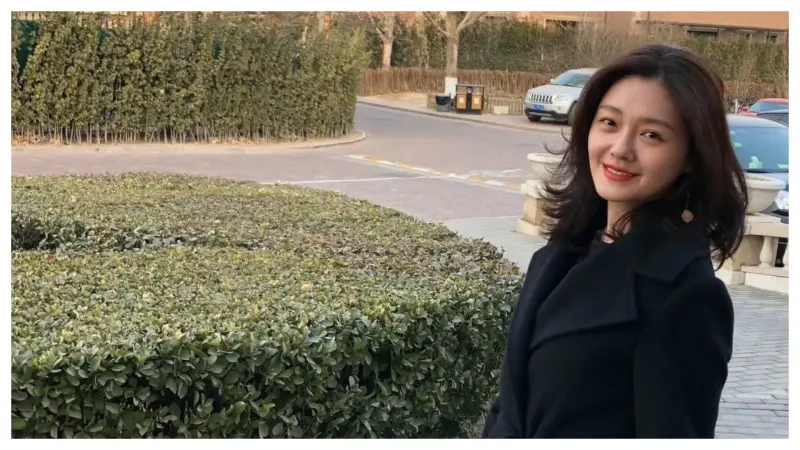 ▲ 看到大S（如圖）過世的消息，主持人吳淡如也發話了，呼籲外界給大S家屬一點空間，感嘆公眾人物的家人似乎連沉默的權利都被剝奪了。（圖／大S微博）