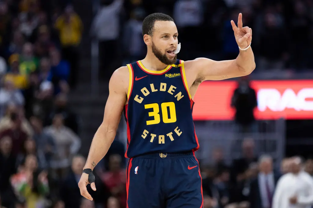 ▲金州勇士Stephen Curry因傷休戰，Jimmy Butler挺身而出，攻下24分10助攻8籃板，率隊擊敗公鹿。（圖／美聯社／達志影像）