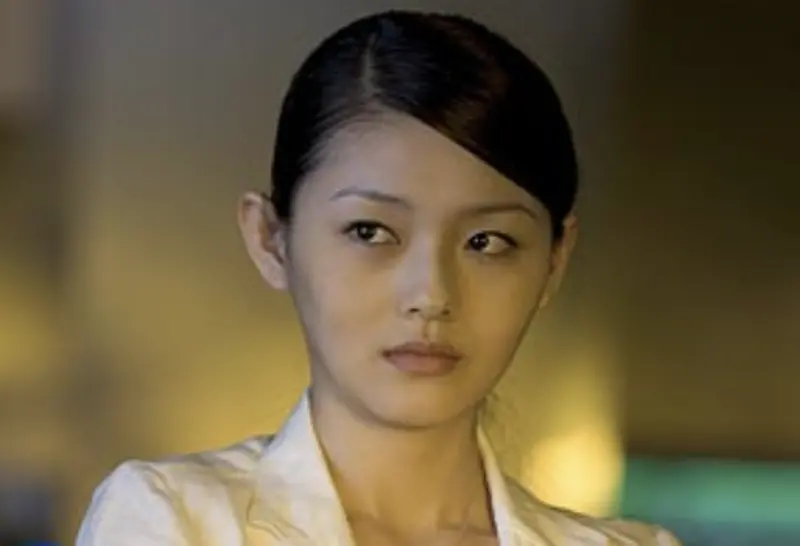 ▲大S曾經挾小螢幕當紅之勢跳上大銀幕，演出的電影中以《詭絲》在台灣票房最佳。香港商業片名導演王晶也曾不只一次找她拍片，坦言就是因為她紅。（圖／摘自YouTube）