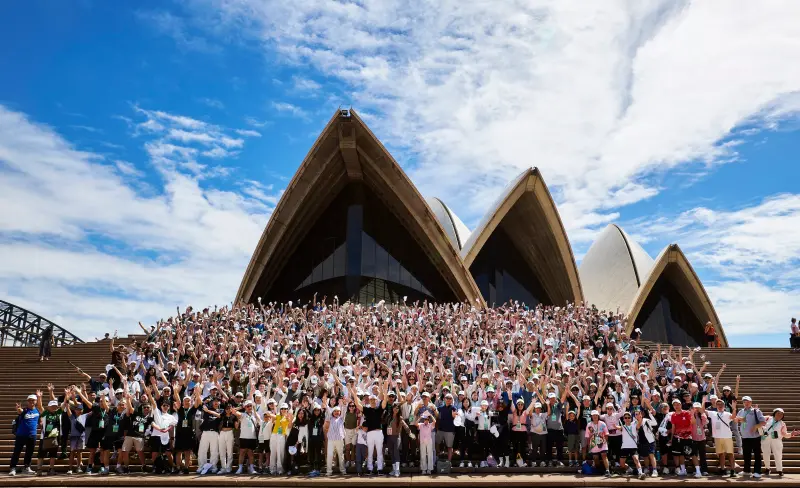 ▲信義企業集團於今年舉辦海外獎勵旅遊，讓逾1200名表現優異的信義企業集團同仁及其家屬齊聚雪梨。（圖／信義集團提供）