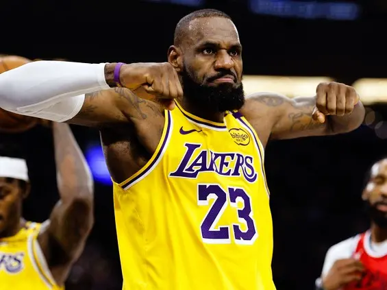 NBA 5日賽況一次看!LeBron領湖人打爆快艇、新同學Doncic笑呵呵 | NBA | 運動 | NOWnews今日新聞
