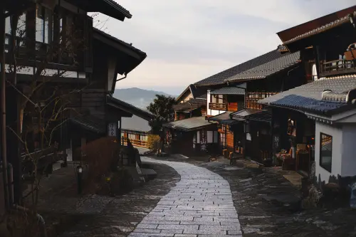 ▲日本各大觀光景點已經很難看到空無一人靜謐的景象。（圖／翻攝Pexels）