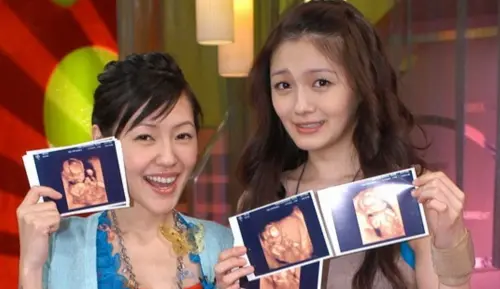 大S骨灰包機返台「1小時36萬」誰買單的?由小S、妹夫許雅鈞包辦 ▲大S骨灰包機返台「1小時36萬」誰買單的?由小S、妹夫許雅鈞包辦(圖/大小S官方IG)