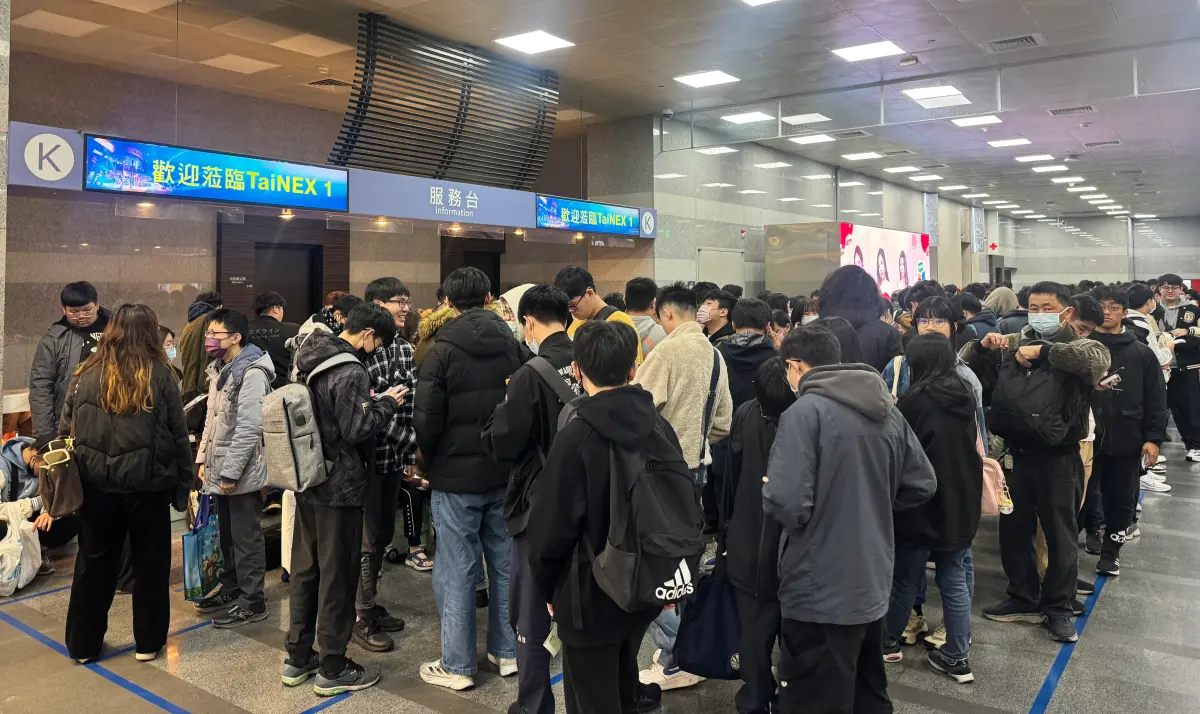 ▲第13屆台北國際動漫節首日登場，今（6）日一連五天在南港展覽館盛大舉辦，首日人潮擠爆場館。（圖／記者鍾怡婷攝）