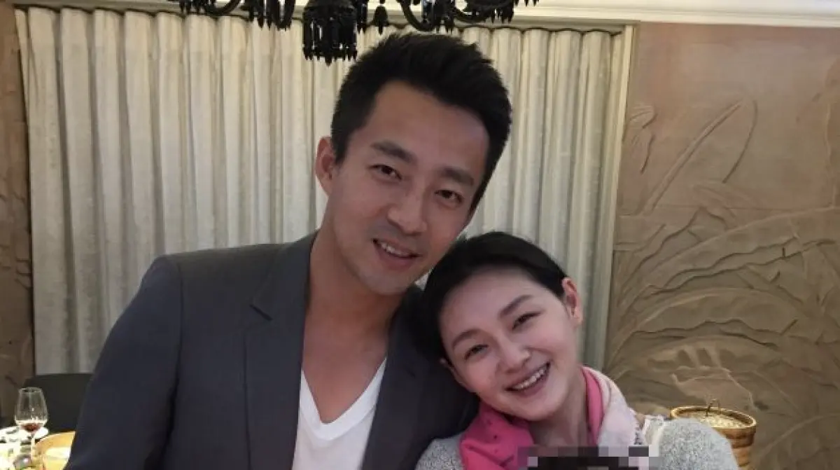 ▲大S徐熙媛（右）因流感驟逝，汪小菲（左）網路上留言「老婆我好想妳」，遭張穎穎發文怒批假深情，女星伊能靜也在該貼文按讚，舉動引發熱議！（圖／翻攝大S臉書）